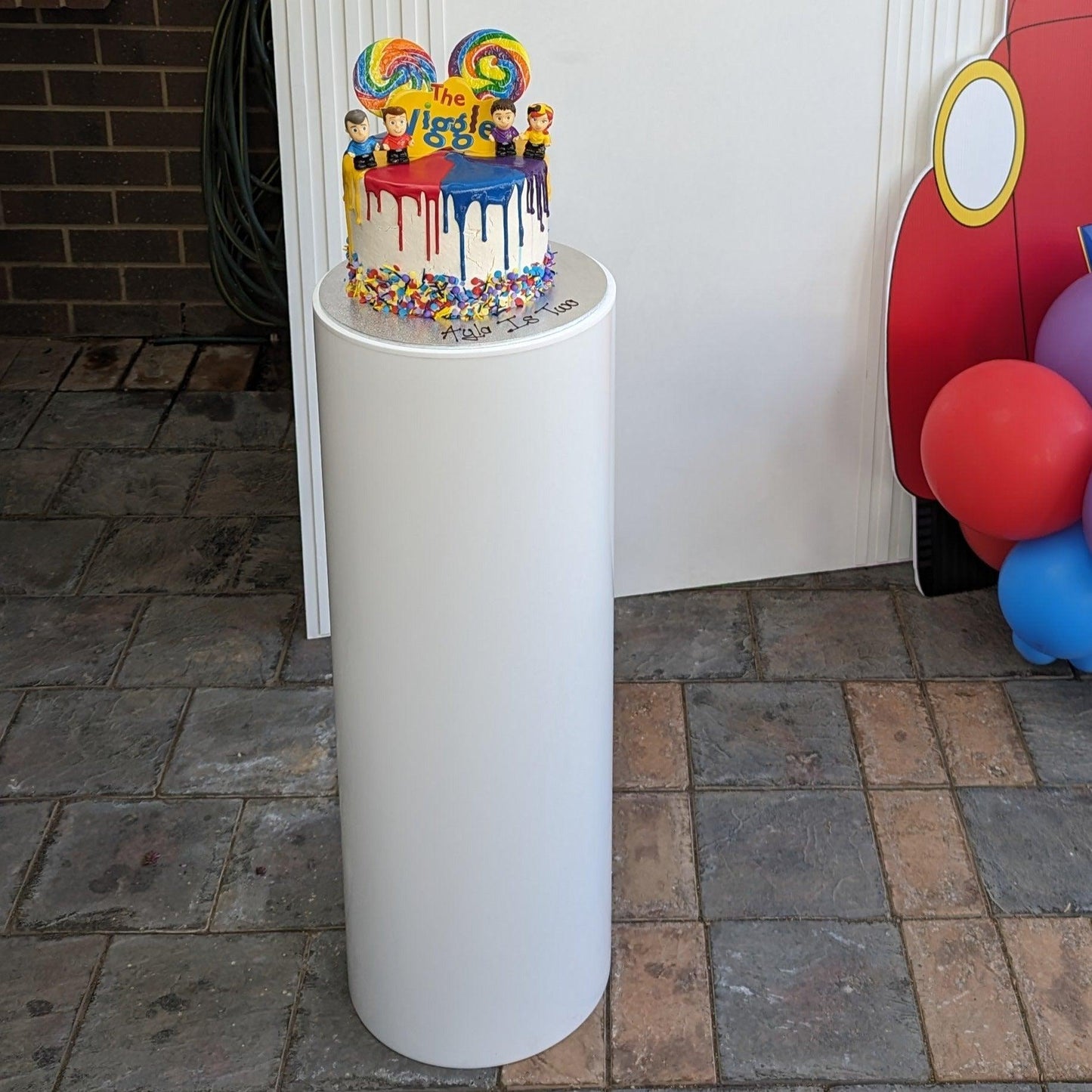 White Round Plinth Hire - La Bambina